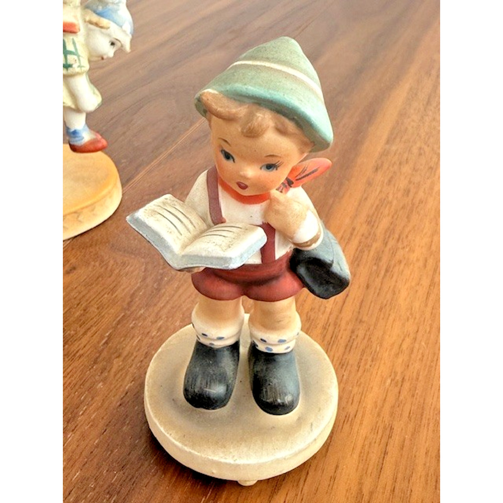 Giftcraft Japan 1964 Figure INARCO Boy With Book Numbered E1608